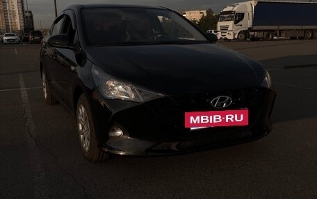 Hyundai Solaris II рестайлинг, 2021 год, 1 650 000 рублей, 6 фотография