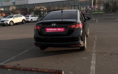 Hyundai Solaris II рестайлинг, 2021 год, 1 650 000 рублей, 4 фотография