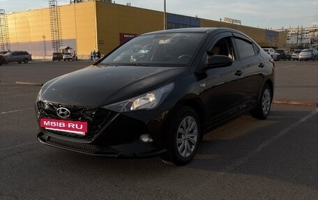 Hyundai Solaris II рестайлинг, 2021 год, 1 650 000 рублей, 7 фотография