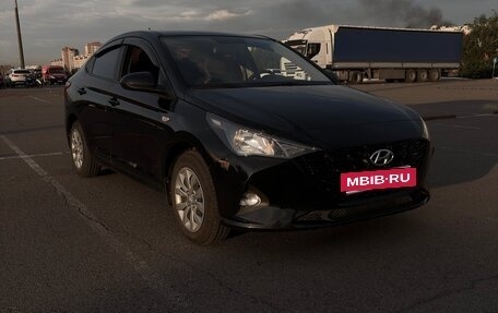 Hyundai Solaris II рестайлинг, 2021 год, 1 650 000 рублей, 8 фотография