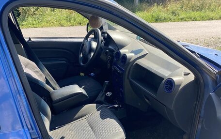 Renault Logan I, 2006 год, 200 000 рублей, 4 фотография