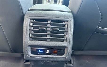 Volkswagen Golf VIII, 2023 год, 2 150 000 рублей, 11 фотография