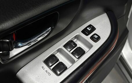Lexus RX II рестайлинг, 2005 год, 1 597 000 рублей, 18 фотография