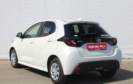 Toyota Yaris, 2020 год, 1 330 000 рублей, 5 фотография