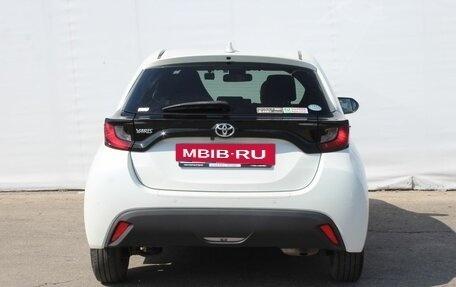 Toyota Yaris, 2020 год, 1 330 000 рублей, 6 фотография