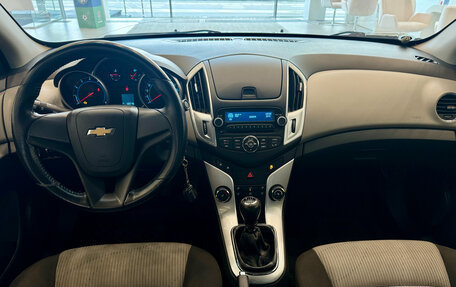 Chevrolet Cruze II, 2015 год, 799 990 рублей, 9 фотография