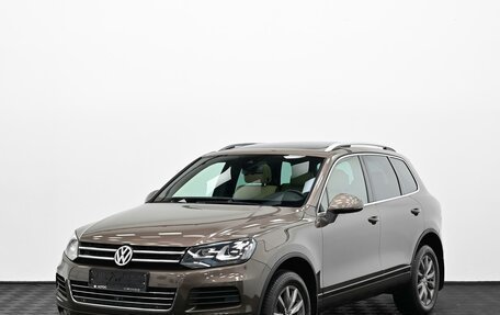 Volkswagen Touareg III, 2011 год, 2 049 000 рублей, 3 фотография
