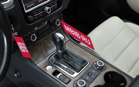 Volkswagen Touareg III, 2011 год, 2 049 000 рублей, 10 фотография