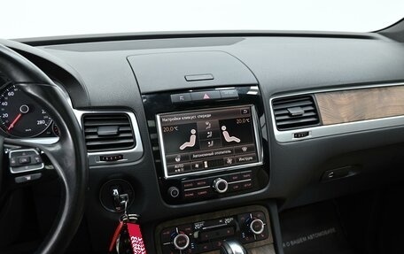 Volkswagen Touareg III, 2011 год, 2 049 000 рублей, 8 фотография