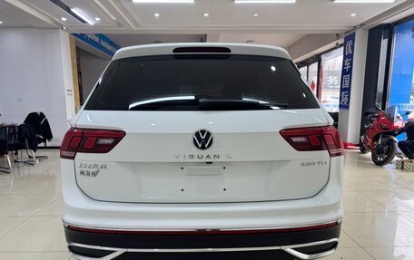 Volkswagen Tiguan II, 2022 год, 2 632 000 рублей, 4 фотография