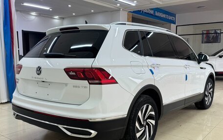 Volkswagen Tiguan II, 2022 год, 2 632 000 рублей, 5 фотография