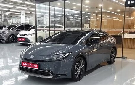 Toyota Prius IV XW50, 2026 год, 3 658 000 рублей, 1 фотография