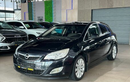 Opel Astra J, 2011 год, 930 000 рублей, 1 фотография