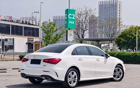 Mercedes-Benz A-Класс, 2023 год, 2 700 000 рублей, 4 фотография