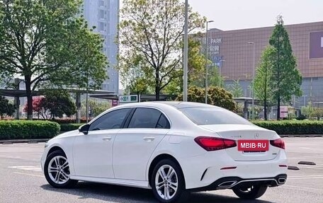 Mercedes-Benz A-Класс, 2023 год, 2 700 000 рублей, 6 фотография