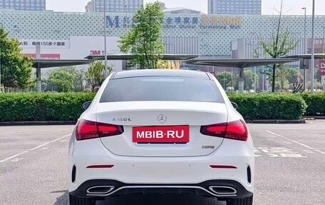 Mercedes-Benz A-Класс, 2023 год, 2 700 000 рублей, 5 фотография
