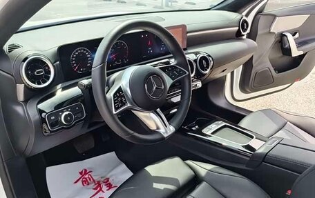 Mercedes-Benz A-Класс, 2023 год, 2 700 000 рублей, 13 фотография