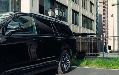 Cadillac Escalade V, 2023 год, 11 600 000 рублей, 4 фотография