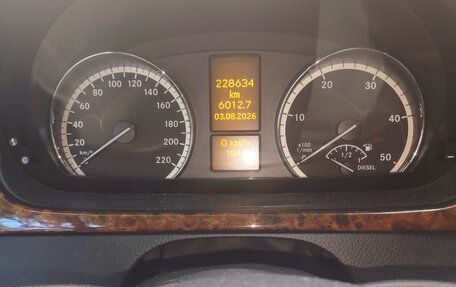 Mercedes-Benz Viano, 2014 год, 2 450 000 рублей, 2 фотография