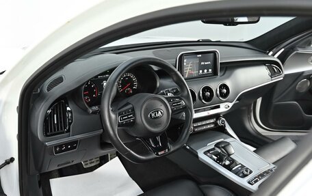KIA Stinger I, 2018 год, 2 799 000 рублей, 8 фотография