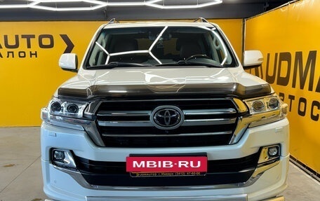 Toyota Land Cruiser 200, 2019 год, 7 999 000 рублей, 2 фотография