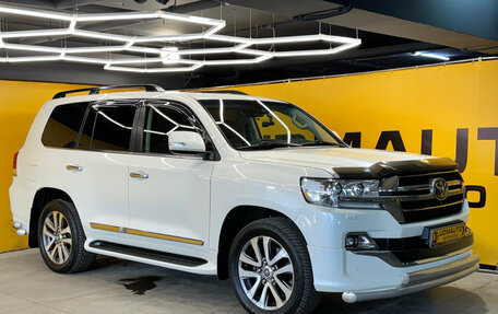 Toyota Land Cruiser 200, 2019 год, 7 999 000 рублей, 3 фотография