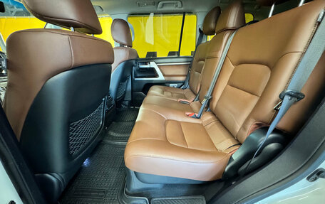 Toyota Land Cruiser 200, 2019 год, 7 999 000 рублей, 24 фотография