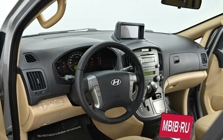 Hyundai Grand Starex Grand Starex I рестайлинг 2, 2011 год, 1 349 000 рублей, 6 фотография