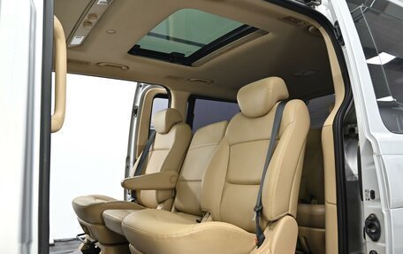 Hyundai Grand Starex Grand Starex I рестайлинг 2, 2011 год, 1 349 000 рублей, 13 фотография