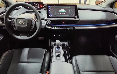 Toyota Prius IV XW50, 2026 год, 3 658 000 рублей, 3 фотография