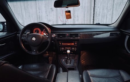 BMW 3 серия, 2007 год, 1 050 000 рублей, 9 фотография