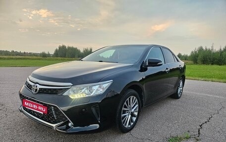 Toyota Camry, 2016 год, 1 949 000 рублей, 32 фотография