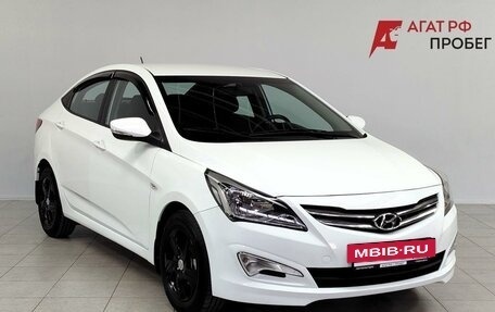 Hyundai Solaris II рестайлинг, 2015 год, 970 000 рублей, 3 фотография