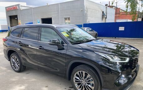 Toyota Highlander, 2026 год, 4 960 000 рублей, 3 фотография