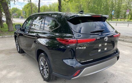 Toyota Highlander, 2026 год, 4 960 000 рублей, 5 фотография