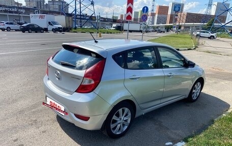 Hyundai Solaris II рестайлинг, 2012 год, 650 000 рублей, 4 фотография