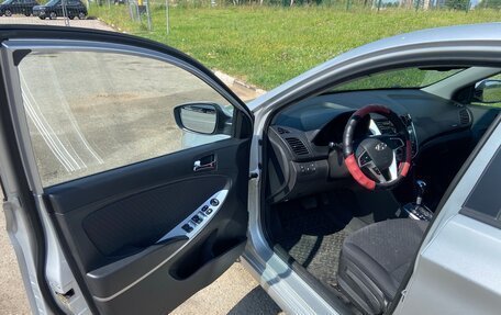 Hyundai Solaris II рестайлинг, 2012 год, 650 000 рублей, 14 фотография