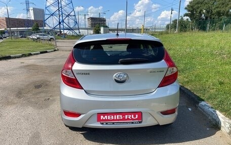Hyundai Solaris II рестайлинг, 2012 год, 650 000 рублей, 5 фотография