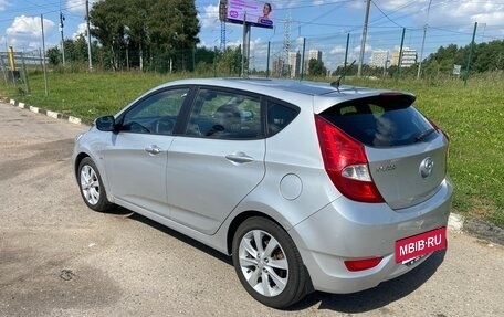 Hyundai Solaris II рестайлинг, 2012 год, 650 000 рублей, 6 фотография