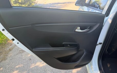 KIA Rio IV, 2018 год, 1 750 000 рублей, 26 фотография