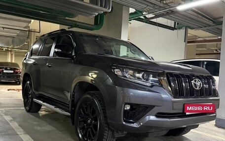 Toyota Land Cruiser Prado 150 рестайлинг 2, 2020 год, 7 500 000 рублей, 3 фотография