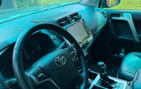 Toyota Land Cruiser Prado 150 рестайлинг 2, 2020 год, 7 500 000 рублей, 4 фотография