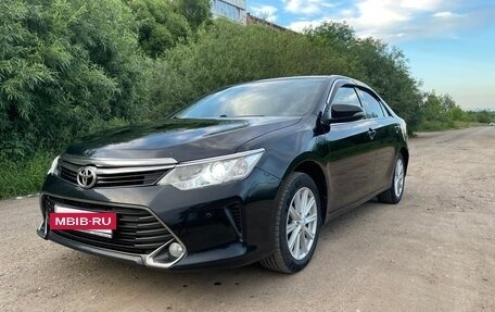 Toyota Camry, 2016 год, 1 690 000 рублей, 3 фотография