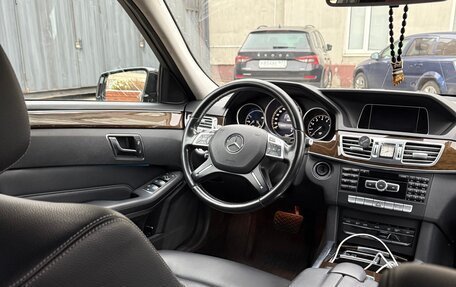 Mercedes-Benz E-Класс, 2014 год, 2 150 000 рублей, 4 фотография