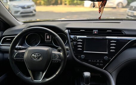 Toyota Camry, 2019 год, 1 750 000 рублей, 8 фотография