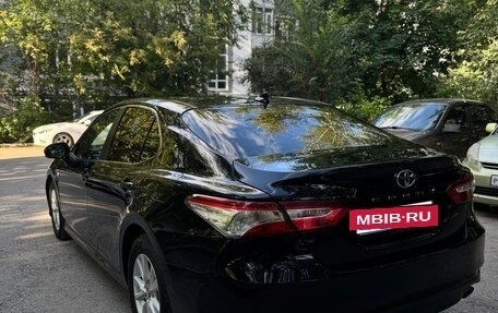 Toyota Camry, 2019 год, 1 750 000 рублей, 3 фотография
