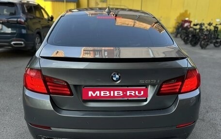 BMW 5 серия, 2010 год, 1 300 000 рублей, 5 фотография