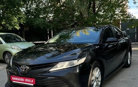 Toyota Camry, 2019 год, 1 750 000 рублей, 2 фотография