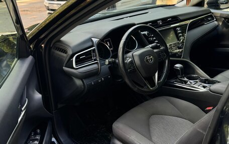 Toyota Camry, 2019 год, 1 750 000 рублей, 13 фотография