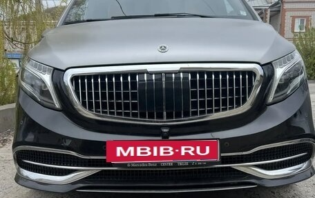 Mercedes-Benz V-Класс, 2022 год, 8 900 000 рублей, 5 фотография